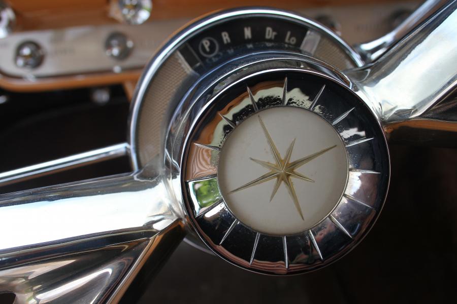  Lincoln Premiere Convertible (76B) 1956 года  (фото 25 из 72)